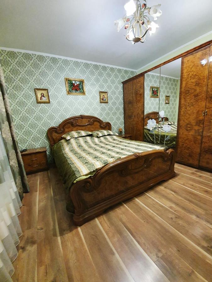 Мирослава Lazeshchyna Bagian luar foto