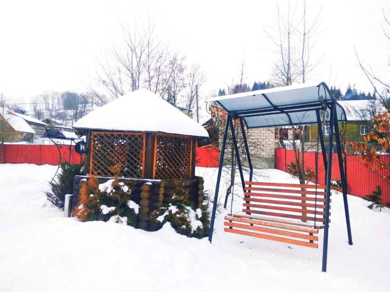 Мирослава Lazeshchyna Bagian luar foto