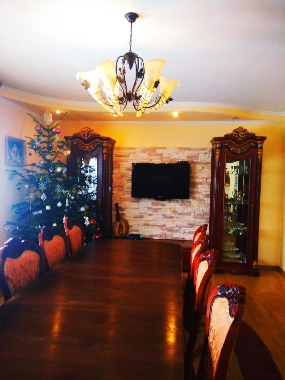 Мирослава Lazeshchyna Bagian luar foto